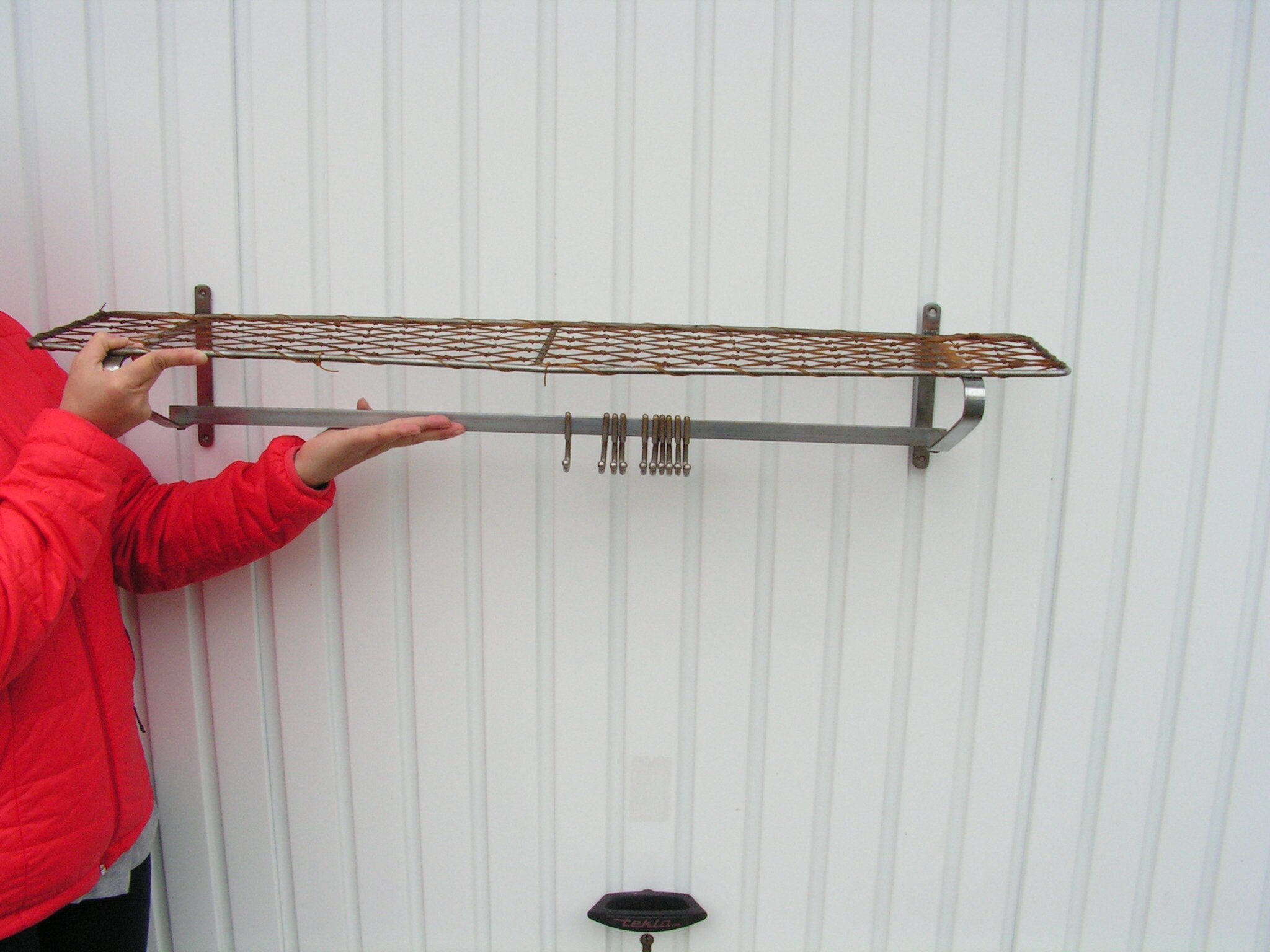 Metal Hanger Industrial Hanger Wall Steel Coat Rack Hanger Solid Hats ...