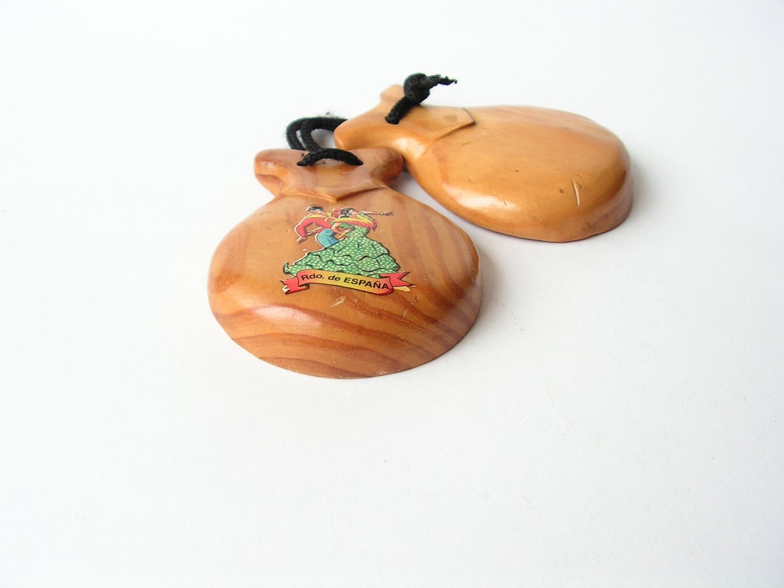 Vintage Handmade Wooden Castanets, Spanish Folk Percussion, photo 1 sur 5