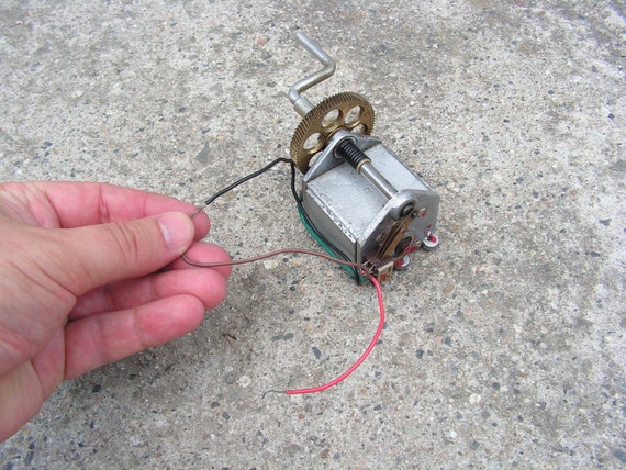 Small electric power generator deals