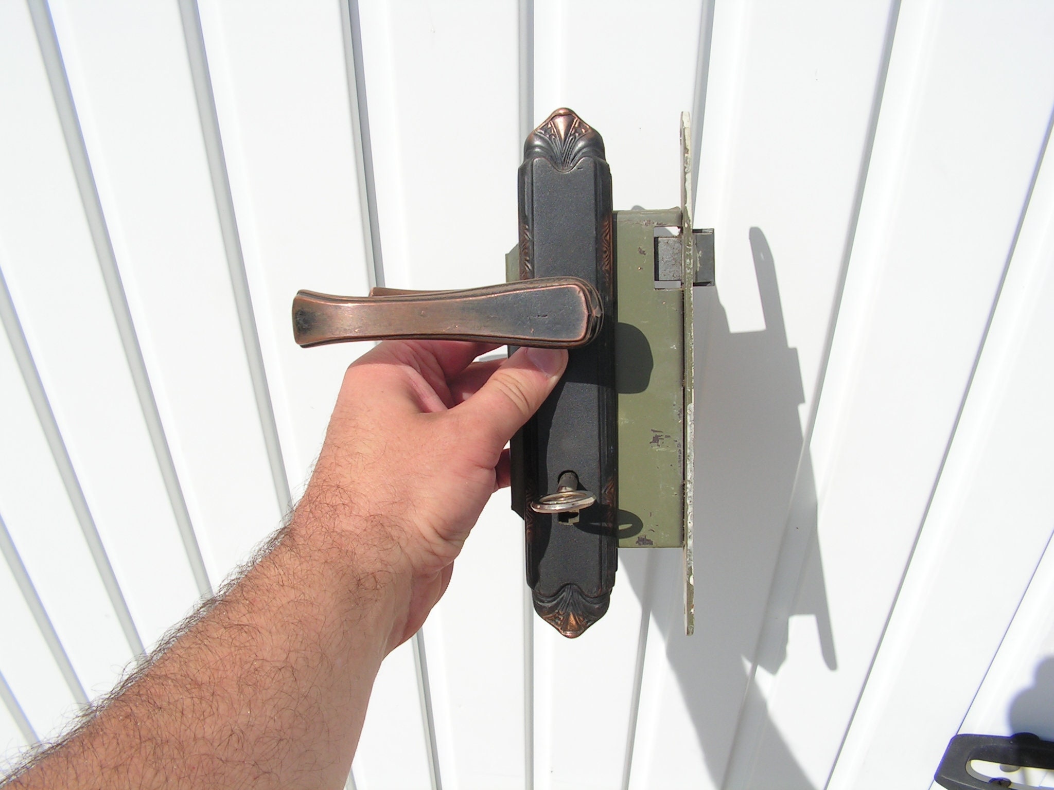 serrure de porte de travail vintage des années 1960, Serrure intérieure en laiton pour portes avec clé, Serrure de porte avec poignées, Porte d'access