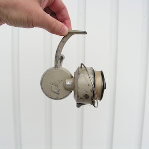 金属製釣りリール TOKOZ ビンテージ スピニングリール 釣り道具 釣り 釣り装飾 スピニングリール 古いスピナー 1970年代
