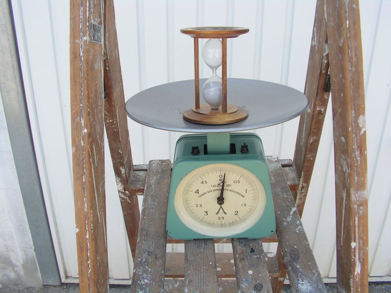 Working Metal Scale Retro Soviet Kitchen Scale Vintage Green Cooking ...