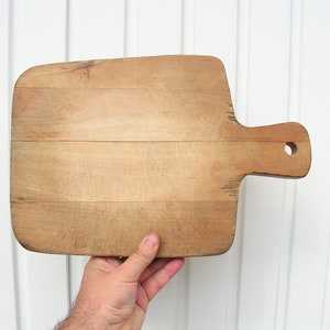 Vintage cutting board Wood chopping board Chopping block Bread spice board Wood cutting board with brown patina Rustic farmhouse kitchen