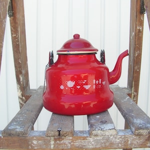 Retro enamel teapot Red enamel kettle black handle Domexim Vintage enamel teapot Vintage Enamelware Socialism enamel Kitchen decoration
