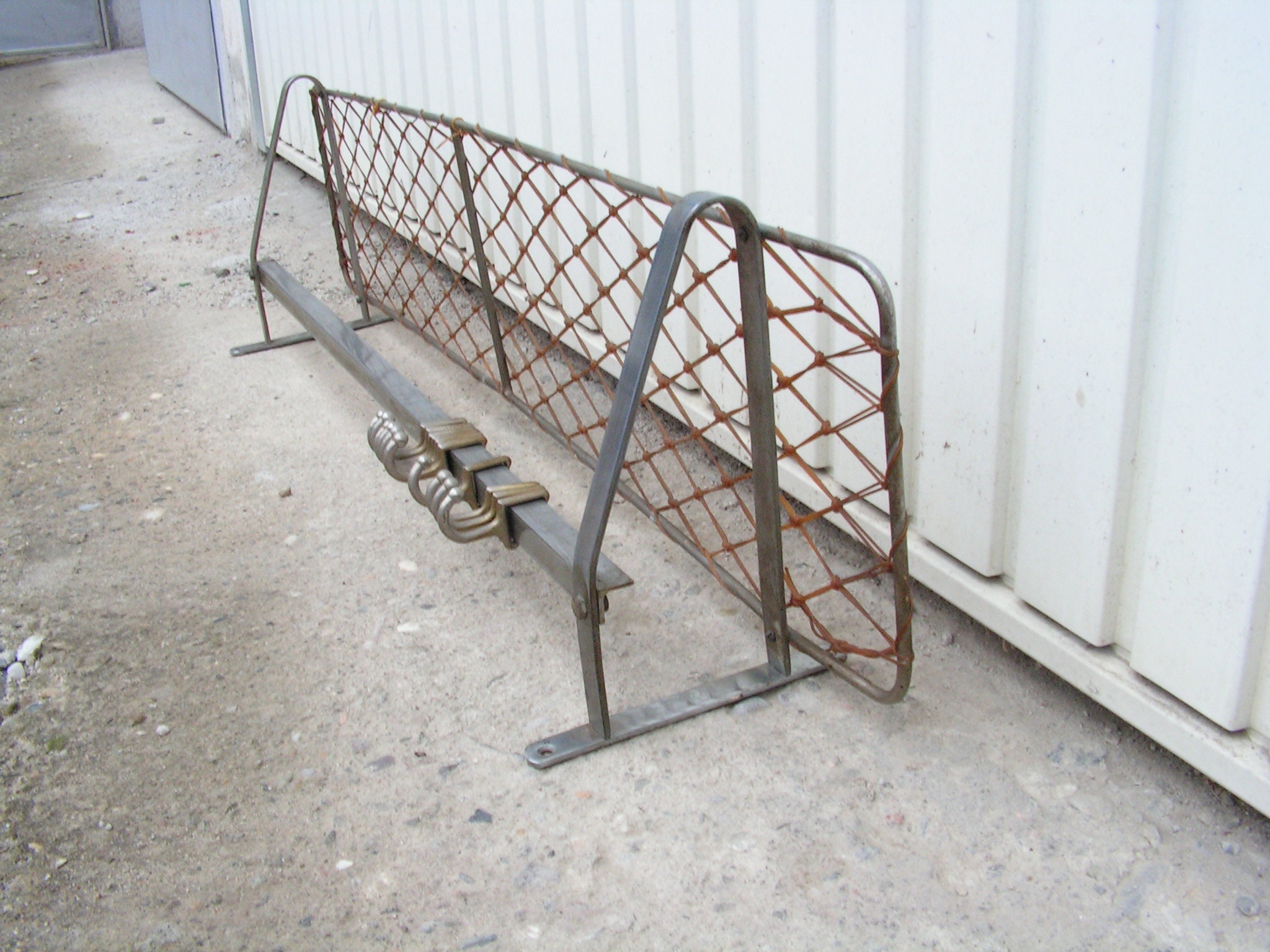 Metal Hanger Industrial Hanger Wall Steel Coat Rack Hanger Solid Hats ...
