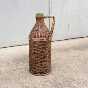 Vintage bottle with natural threads Hand-knitted wicker bottle wooden bottom Lovely water wine bottle Wrapped rustic bottle Kitchen decor