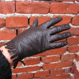 Woman black leather gloves Female stylish gloves Ladies black gloves Exquisite Genuine leather gloves Ladies fringe gloves Woman&#39;s accessory