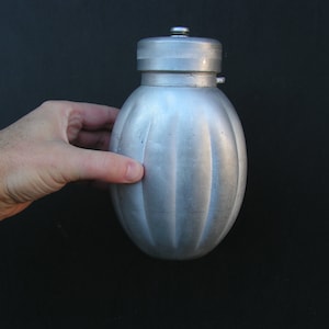 Vintage military metal flask 1957s Army drink canteen Army aluminum water bottle Military canteen Aluminum containers