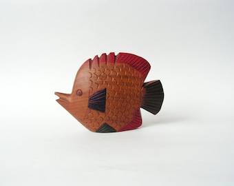 Vintage handgeschnitzte Holzfischfigur, bemalte Holzskulptur
