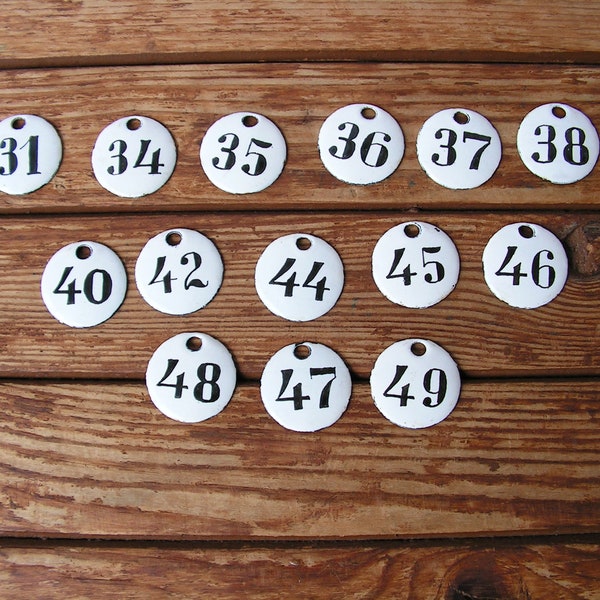 Vintage Emaille Schild 31, 32, 35, 36, 37, 38, 40 Kleine süße runde Nummernschild Emaille Türnummern Zimmerzahlen Weiß schwarz Emaille Zeichen