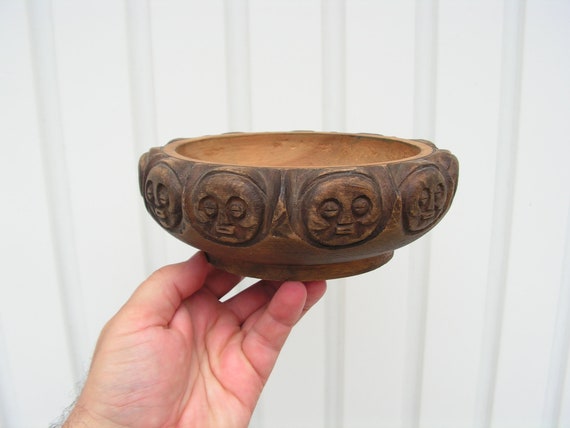 Vintage wooden bowl human faces Handmade wood bowl Country wood bowl of tree walnut Massive fruit bowl Hand carved bowl Rural house decor