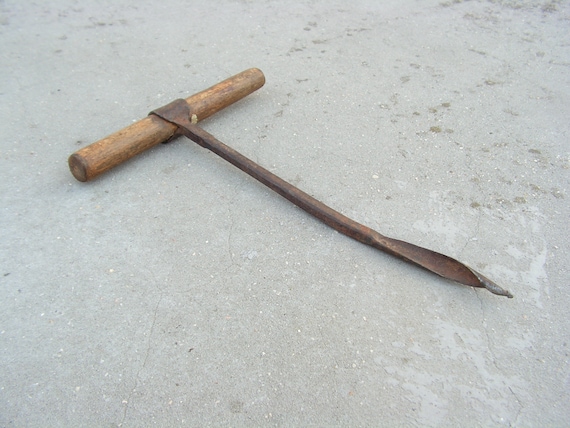 Mid 19thC Hand Adze Primitive Woodworkering Tool (item #1424026)