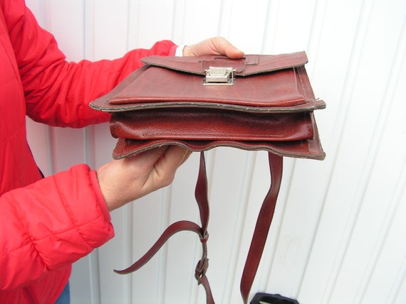 Messenger Brown bag NEVER USED Vintage Faux Leath… - image 9