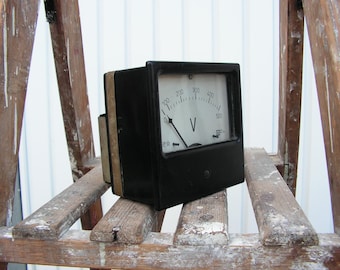 Voltímetro antiguo grande Voltímetro de metal macizo Voltímetro pesado vintage Medidores analógicos Voltímetro antiguo Decoración Steampunk Electrodoméstico