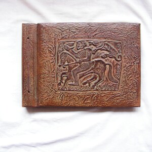 Álbum de bodas grande NUNCA USADO Álbum de fotos de cuero marrón Libro de recuerdos de cuero Álbum de lujo vintage Cubiertas de cuero en relieve hechas a mano
