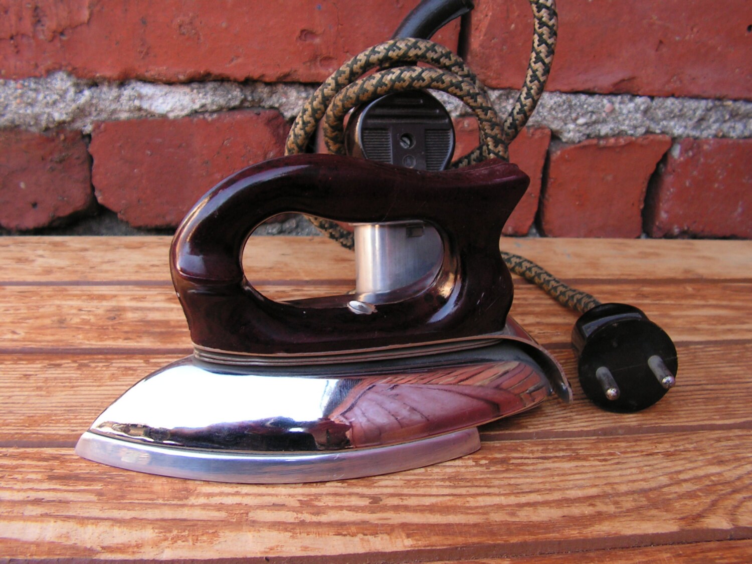Ancien Fer à Repasser De Voyage électrique - Vintage, Pliable, 300W, Jaune