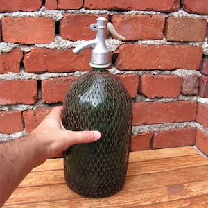 Antique Soda Siphon Green Glass Seltzer Bottle with Rust Mesh Cover Old Sparklets Siphon Seltzer Glass Siphon Soda Bottle Collector bottle
