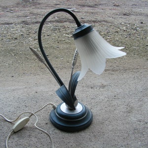 Table lamp Beautiful desk lamp Vintage metal Italian night lamp Metal florall lighting Lamp glass lampshade flower Made in Italy