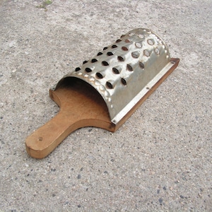 Antique wooden grater, Vintage wood metal grater, Kitchen grater, Primitive shredder, Cheese shredder, Antique tin grater
