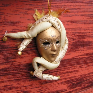 Gold Volto Resin Venetian Jester Mask – Full Face Masquerade Mask With Bells, Wall Decor Or Wearable