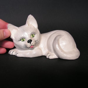 Vintage ceramic cat, Figurine cat, White pottery cat, Collectible cat, Decorative hand painted cat, Cat statue, Ceramic animal figure