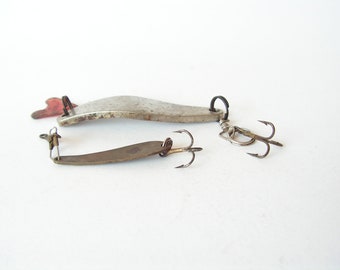Vintage Fishing Lure, Set of 2 Fishing Lures, Old Metal Fishing Lures With  Hooks, Fishing Accessories, Fisherman Gift 