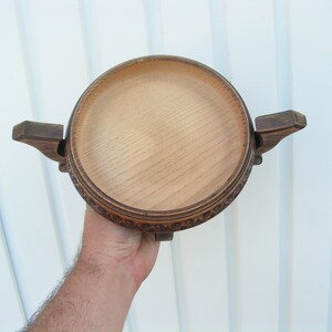 Vintage wooden bowl with stand Handmade wood bowl with legs Country wood bowl Fruit bowl Hand carved bowl Old dough bowl Rural house decor image 5