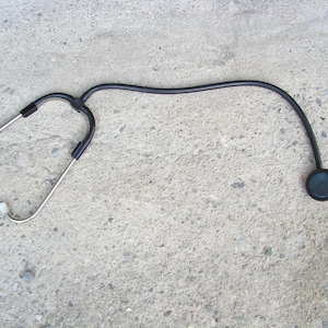 Vintage rubber metal Stethoscope Doctors Medical Stethoscope Old Medical Equipment Phonendoscope Medical Instrument Made in Europe