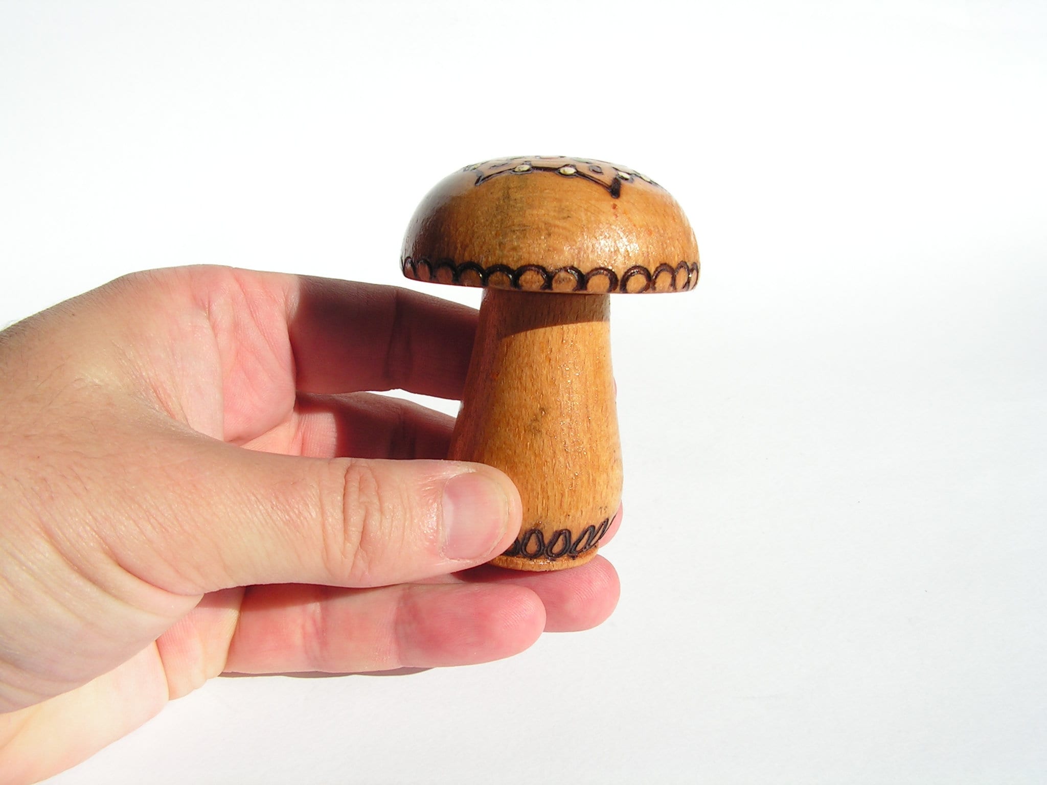 ヴィンテージ木製キノコ型ボックス、手彫り焼き絵装飾小物入れ - Etsy 日本