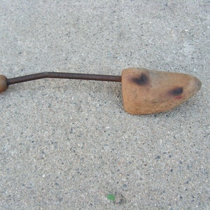 Vintage shoe mold, Wooden shoe form, Old shoe stretcher, Shoemaker display, Wood mold shoemaker, Shoemaker tool, Rustic home decor