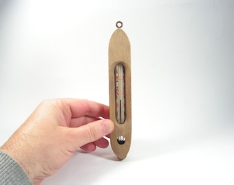 Vintage trätermometer 1950-talet, Retro väggtermometer, Temperaturmätning, Mätinstrument för atmosfärstryck