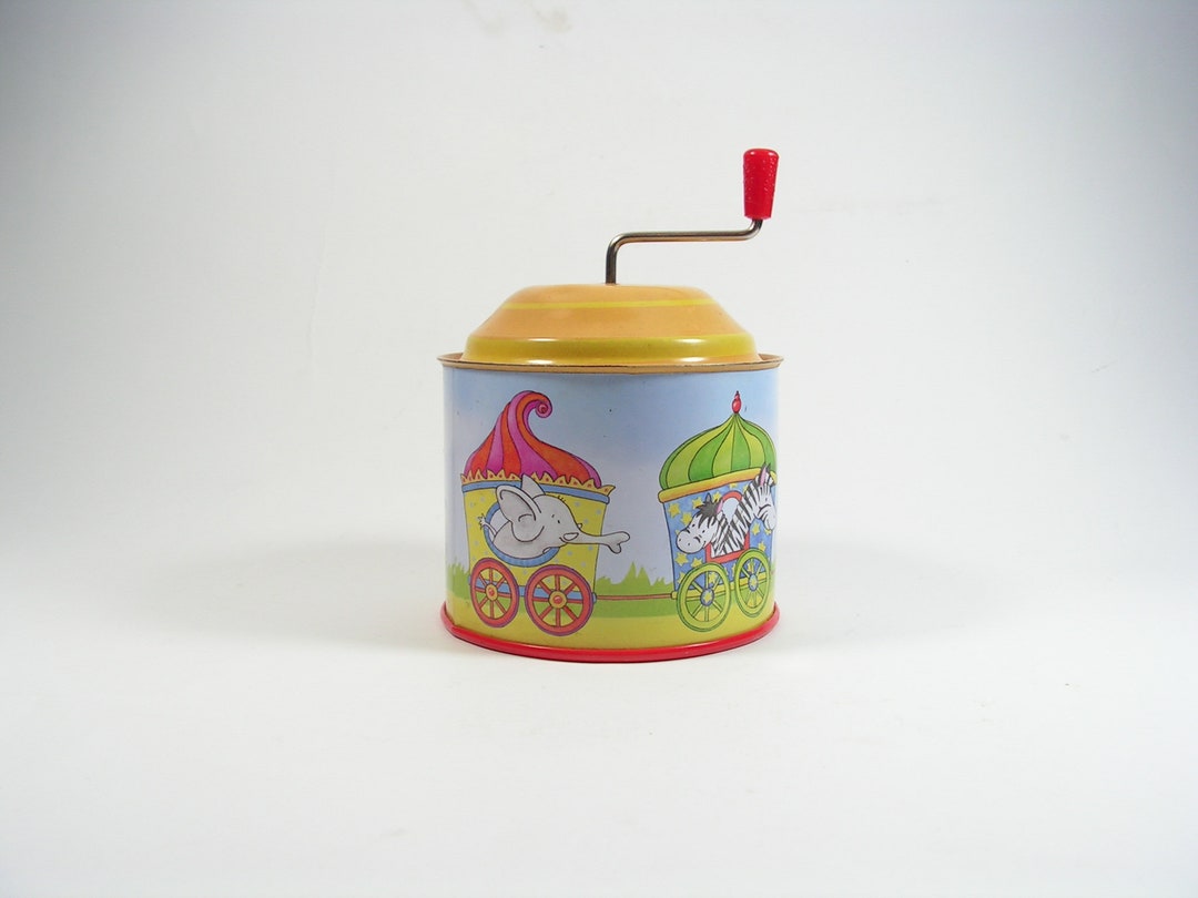 Small Music Box Toy Metal Tin Music Box Collectible Box Home Decor