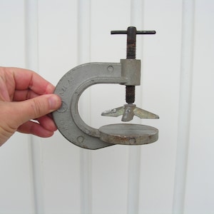 Vintage Metallklemme, Eisenklemmpresse, Handpresseklemme, Industrie dekor, Holzarbeitsklemme
