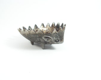 Ashtray hedgehog, Vintage pocket ashtray, Small metal ashtray, Portable ashtray, Travel mini ashtray, Gift for Smokers