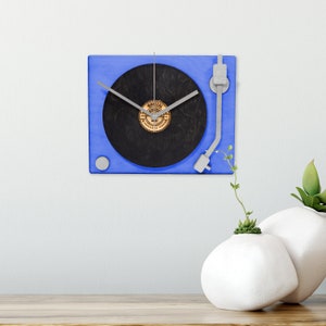 Custom Turntable  Clock Wooden Personalized Record Player Vintage Handmade Music Lovers Unique Wall Decoration Made in USA Quetzal Studio