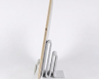 Modern Marble Vinyl Stand, 'Now Playing' Album Holder (3D Printed)