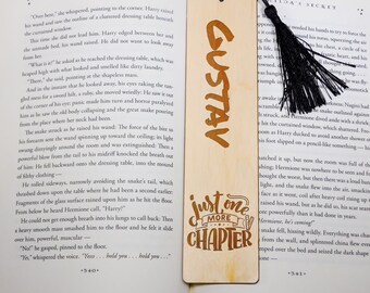 Personalized Wooden Bookmark: Engraved Floral Design with Tassel