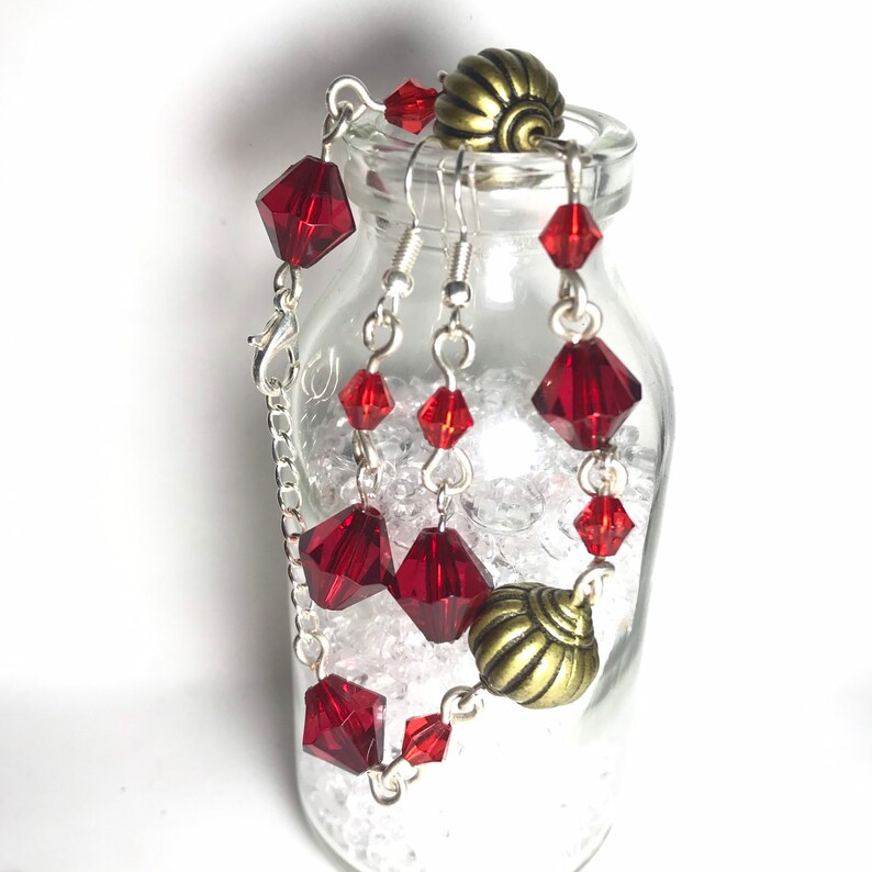 Adoring set red bead bracelet and earrings