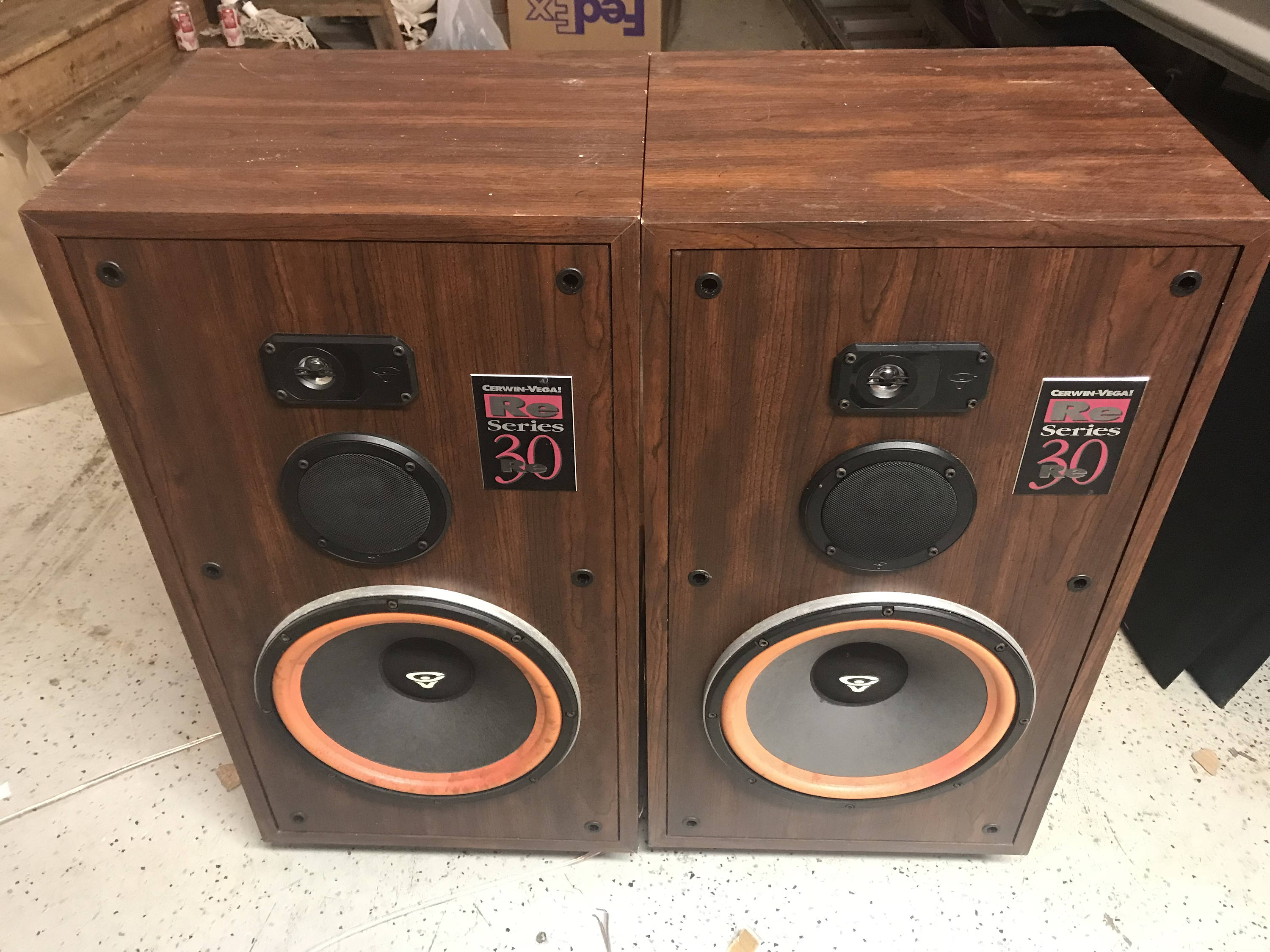 cerwin vega re 30 speakers