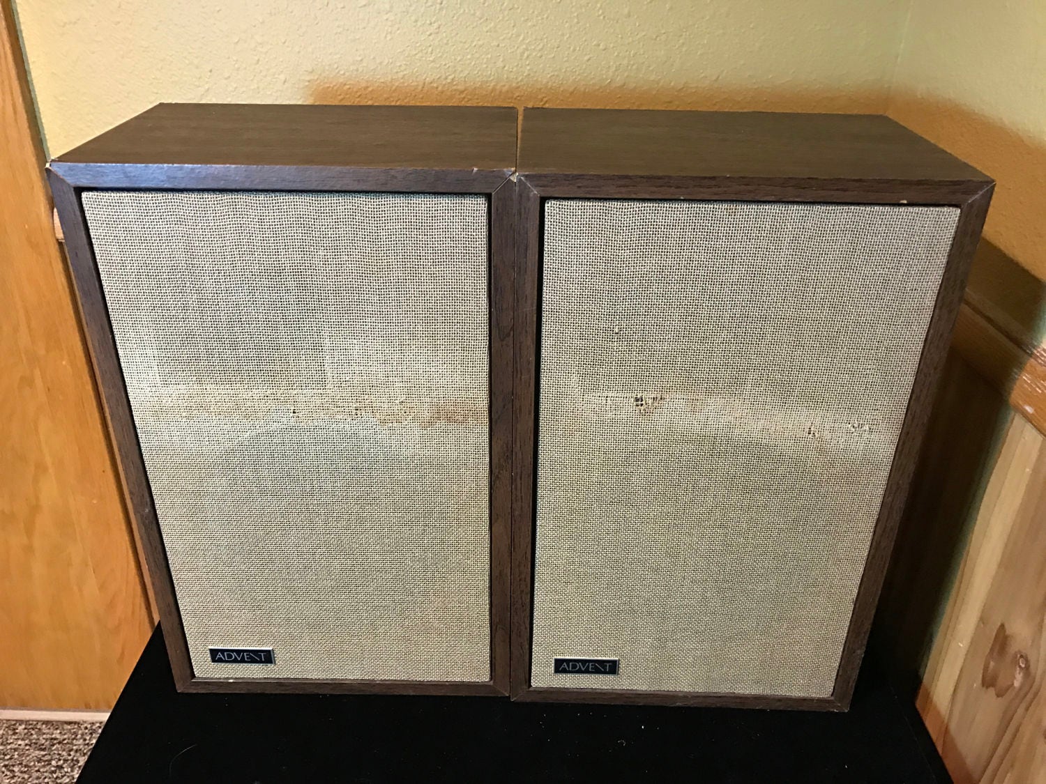 advent 3 bookshelf speakers