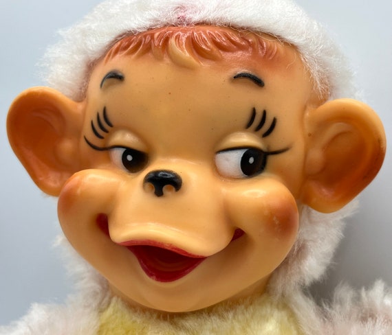 読書好きなお猿ちゃん アーティストベア モンキー アーティストベア ハンドメイド Vintage 1950's Ganz Bros Rubber Faced Pastel Monkey Doll ~pink