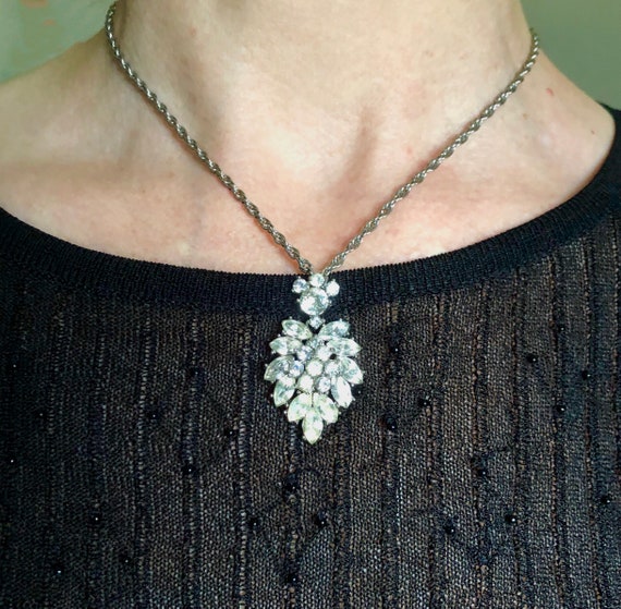 Vintage Signed Trifari Rhinestone Pendant Necklac… - image 4