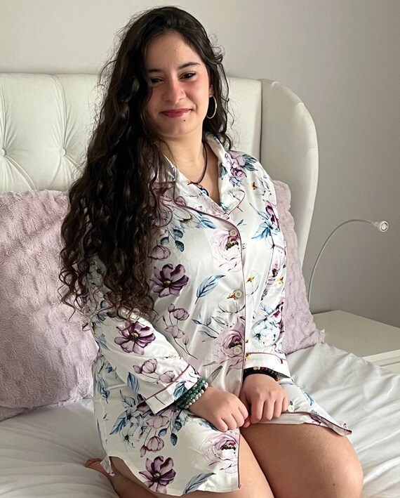 Gorgeous Floral Bridesmaid Pajamas S XXL Personalized Sleep Shirts