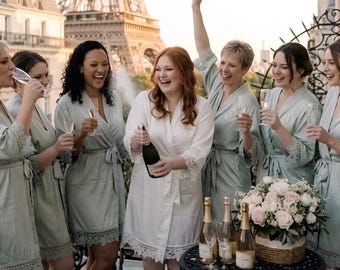 Bridesmaids Gift Robes, Wedding bridesmaids' Gifts, Getting Ready Outfit, Matching Bridal Party Robes set , Satin Bridal Party Robes