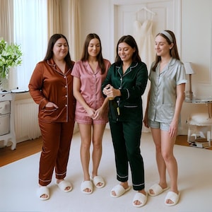 Silky SATIN Pajama Set, Bridesmaid PJs Set, Bridesmaid Proposal Gift, Bridal Party Gift, Getting Ready PJs, Custom  satin pajamas