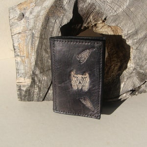 porte carte, fantaisie squelette téte de buffle, artisanal en cuir couleur noir