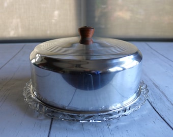 Covered Cake Plate, Deep Cuts Snowflake Pattern on Footed Glass Plate, Chrome Cover with Brown Knob Handle, Smaller Size 11-Inch Cake Plate