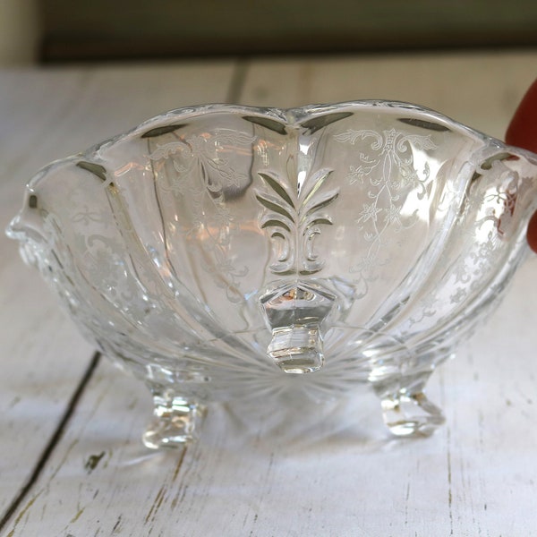 Fostoria Navarre Candy Dish, Clear Glass Bowl with Three Small Legs, Baroque Shape, Elegant Etched Pattern Navarre, Candy Nuts Keys Coins