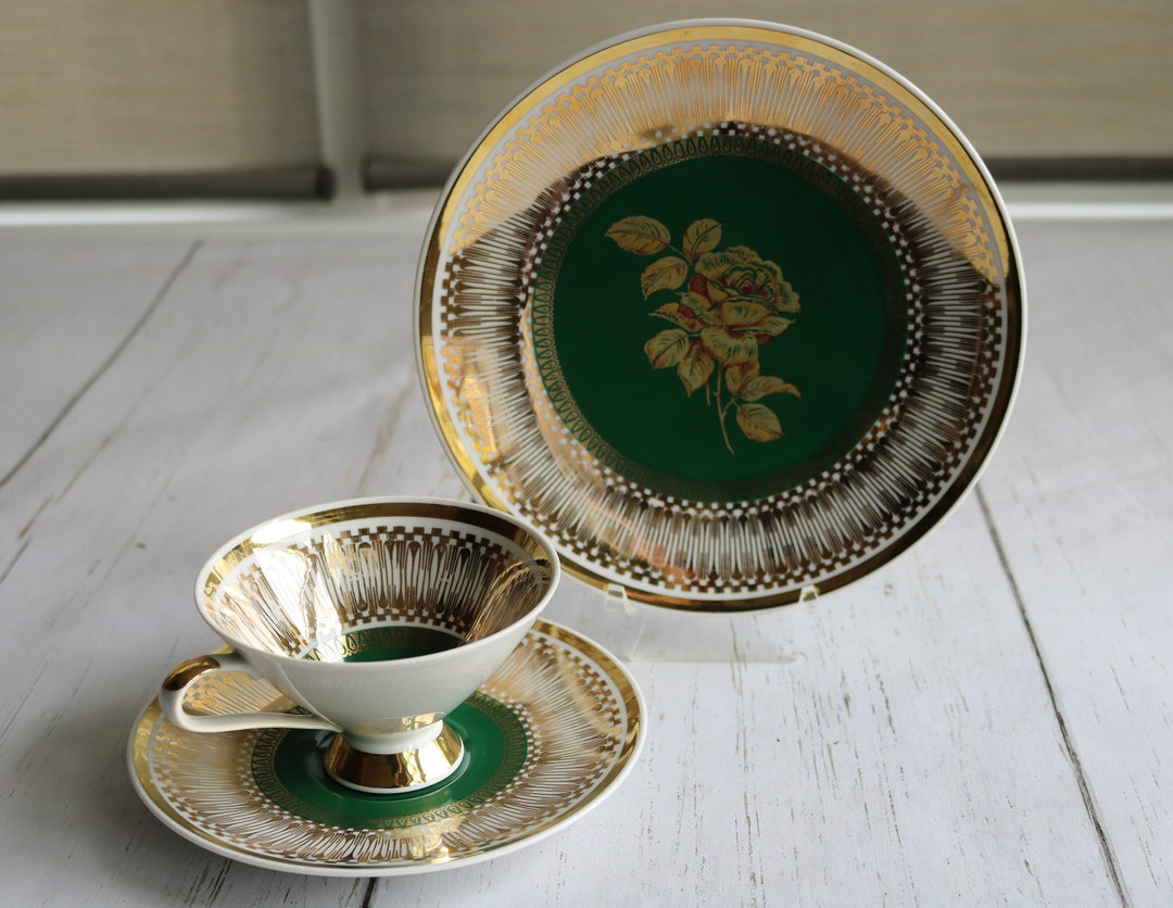 Mitterteich Tea Trio, Green and Gold, Cup Saucer Dessert Plate