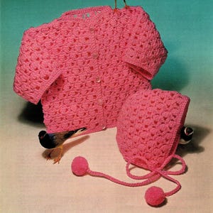 PDF crochet pattern, baby girl, baby girls matinee jacket, bonnet with pom poms, double knitting, digital download, instant download